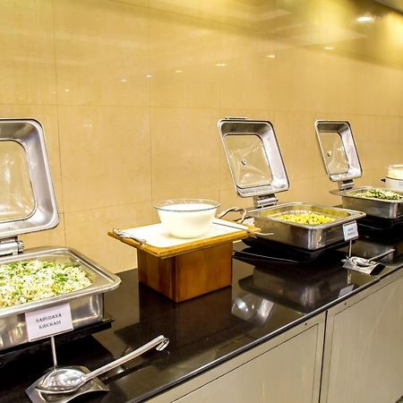 Hotel Tip Top Plaza Thane Exterior foto