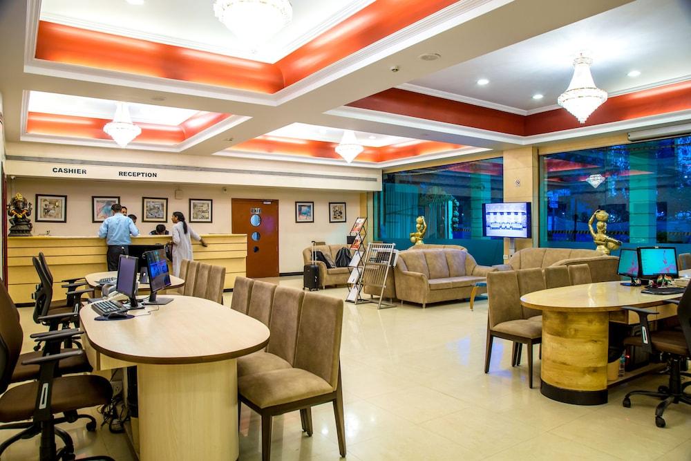 Hotel Tip Top Plaza Thane Exterior foto