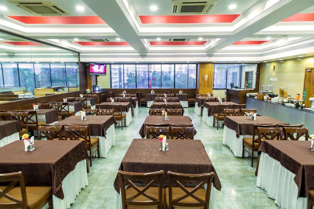 Hotel Tip Top Plaza Thane Exterior foto
