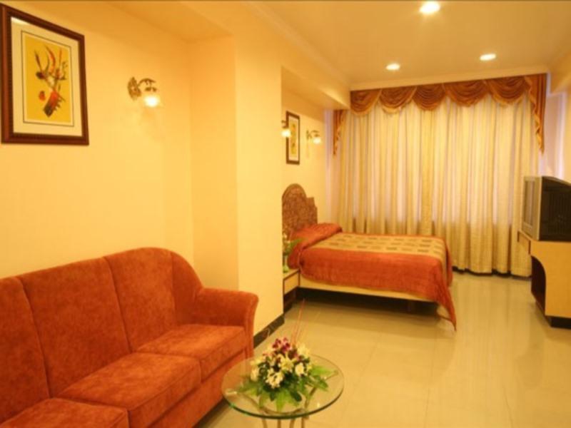 Hotel Tip Top Plaza Thane Exterior foto