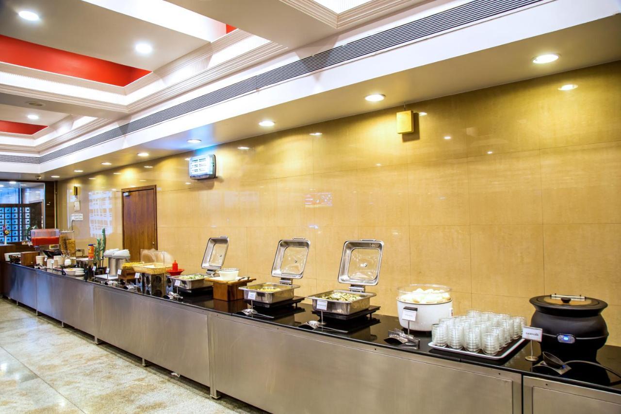 Hotel Tip Top Plaza Thane Exterior foto